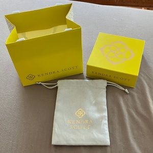 Kendra Scott Gift Set